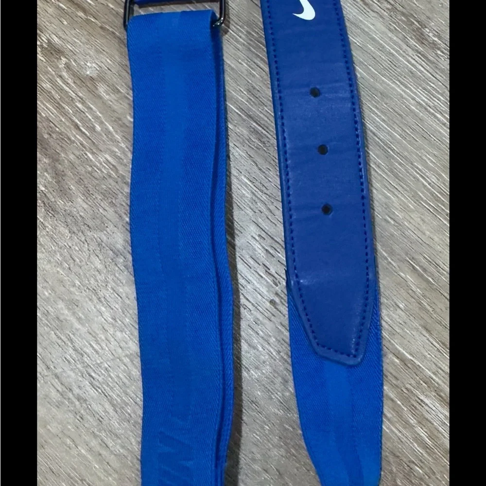 Nike youth baseball belt